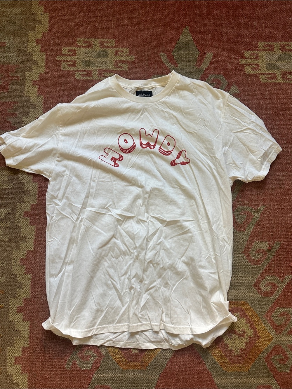 White "Howdy" Graphic Tee - Casual Men’s Shirt - SEAGER